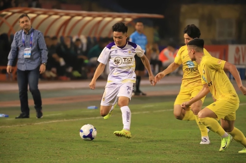 Đội hình ra sân