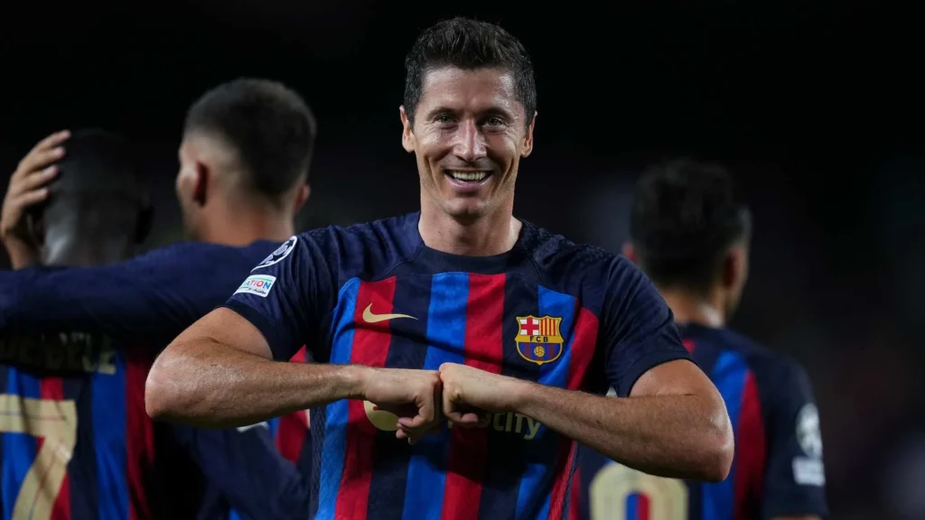 Robert Lewandowski (CLB Barcelona)